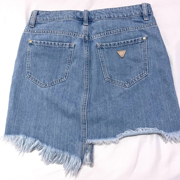 Guess skirt - Picture 2 of 3